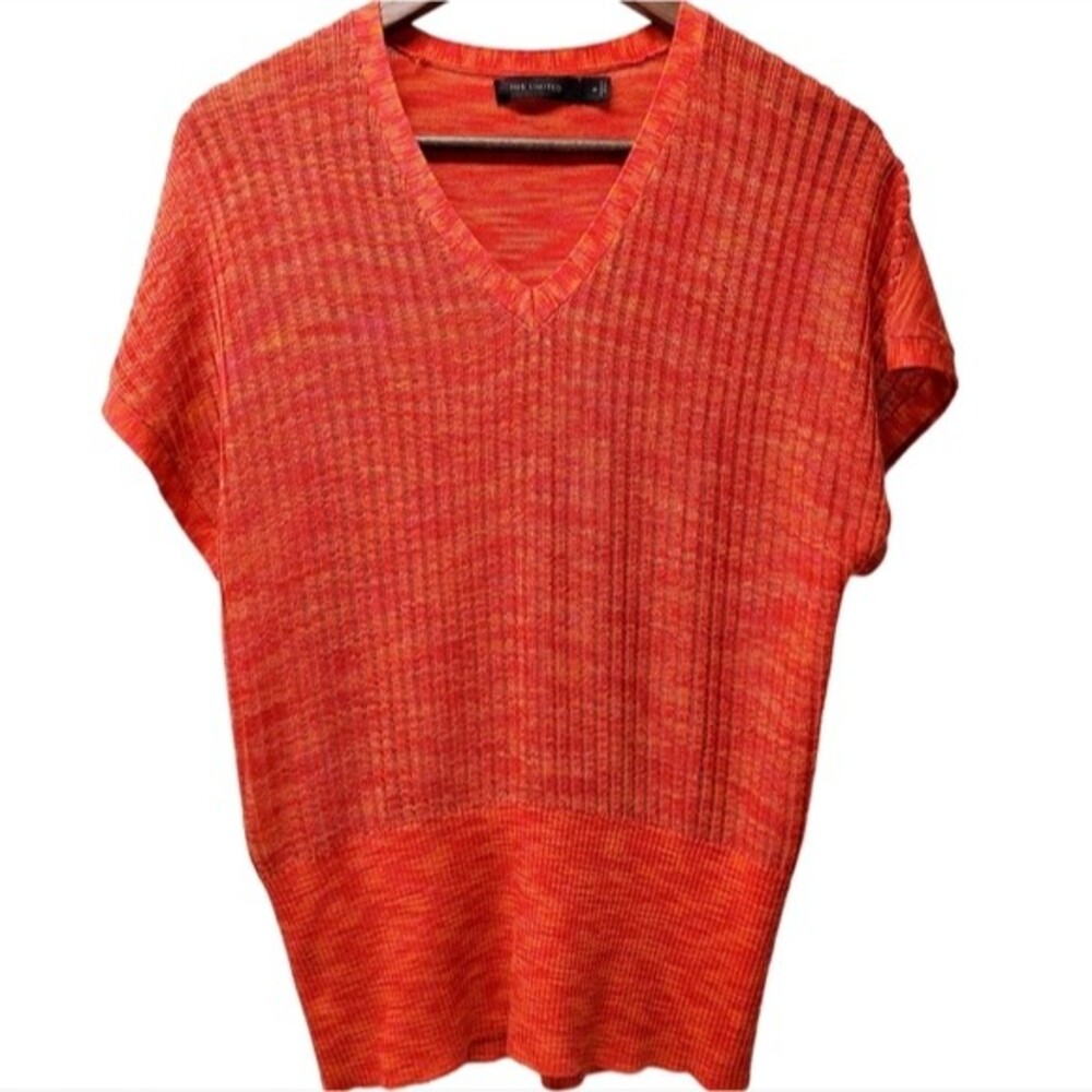 THE LIMITED Orange Ribbed Knit V-Neck Sweater Top Size M Short Sleeve